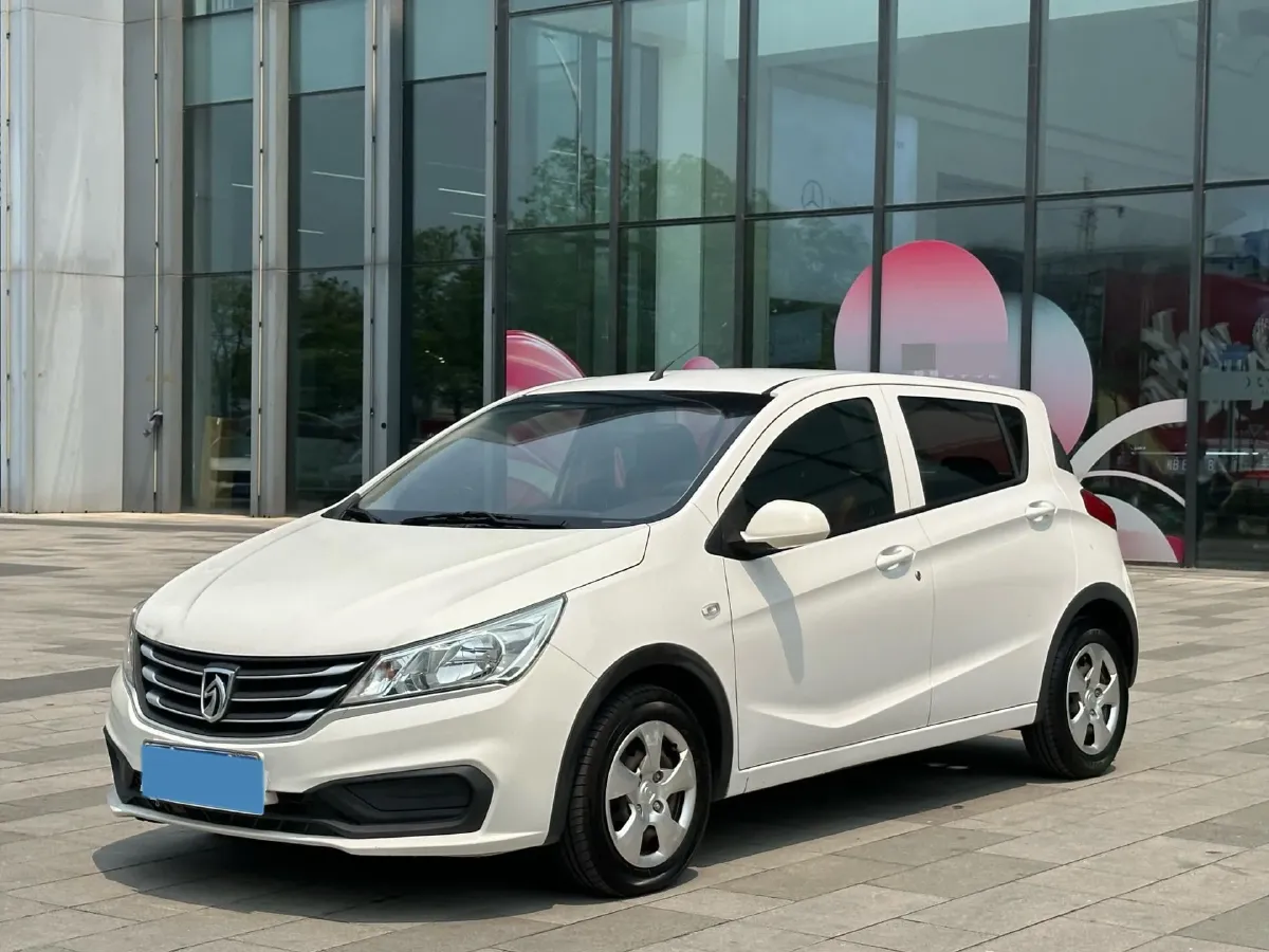 2016 BaoJun 310 1.2L 82HP L4 5MT,autocango,china used car exporter,china ev exporter,chinese used car exporter,chinese used ev exporter