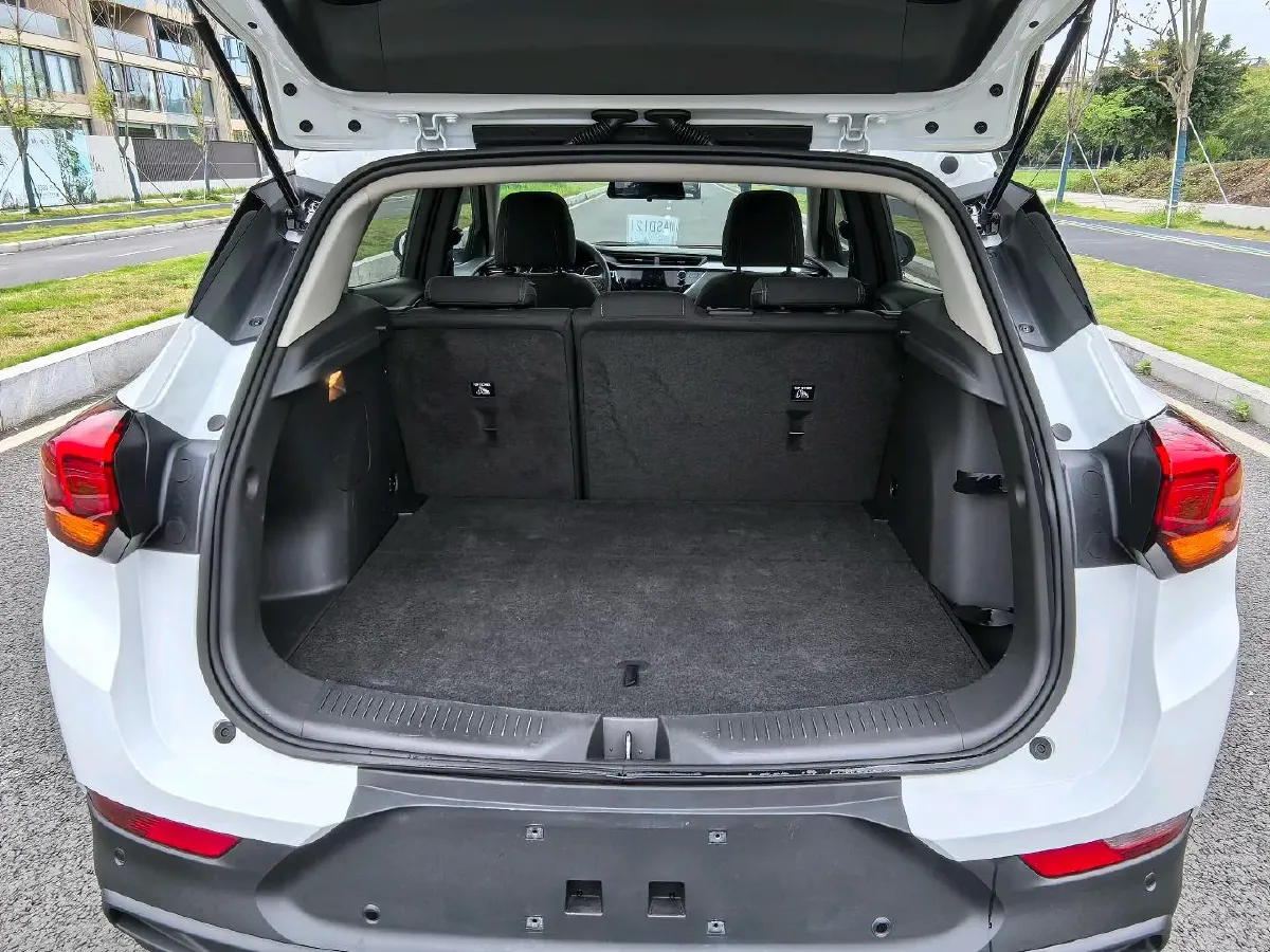 2020 Buick Encore GX 1.3T 165HP L3 CVT,autocango,china used car exporter,china ev exporter,chinese used car exporter,chinese used ev exporter