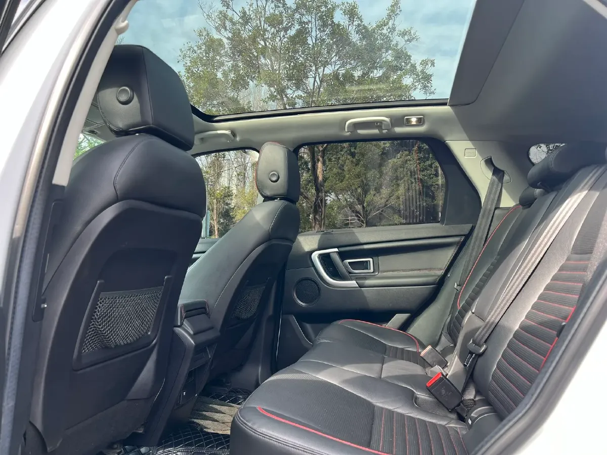 2019 Land Rover Discovery Sport 2.0T 241HP L4 9AT,autocango,china used car exporter,china ev exporter,chinese used car exporter,chinese used ev exporter