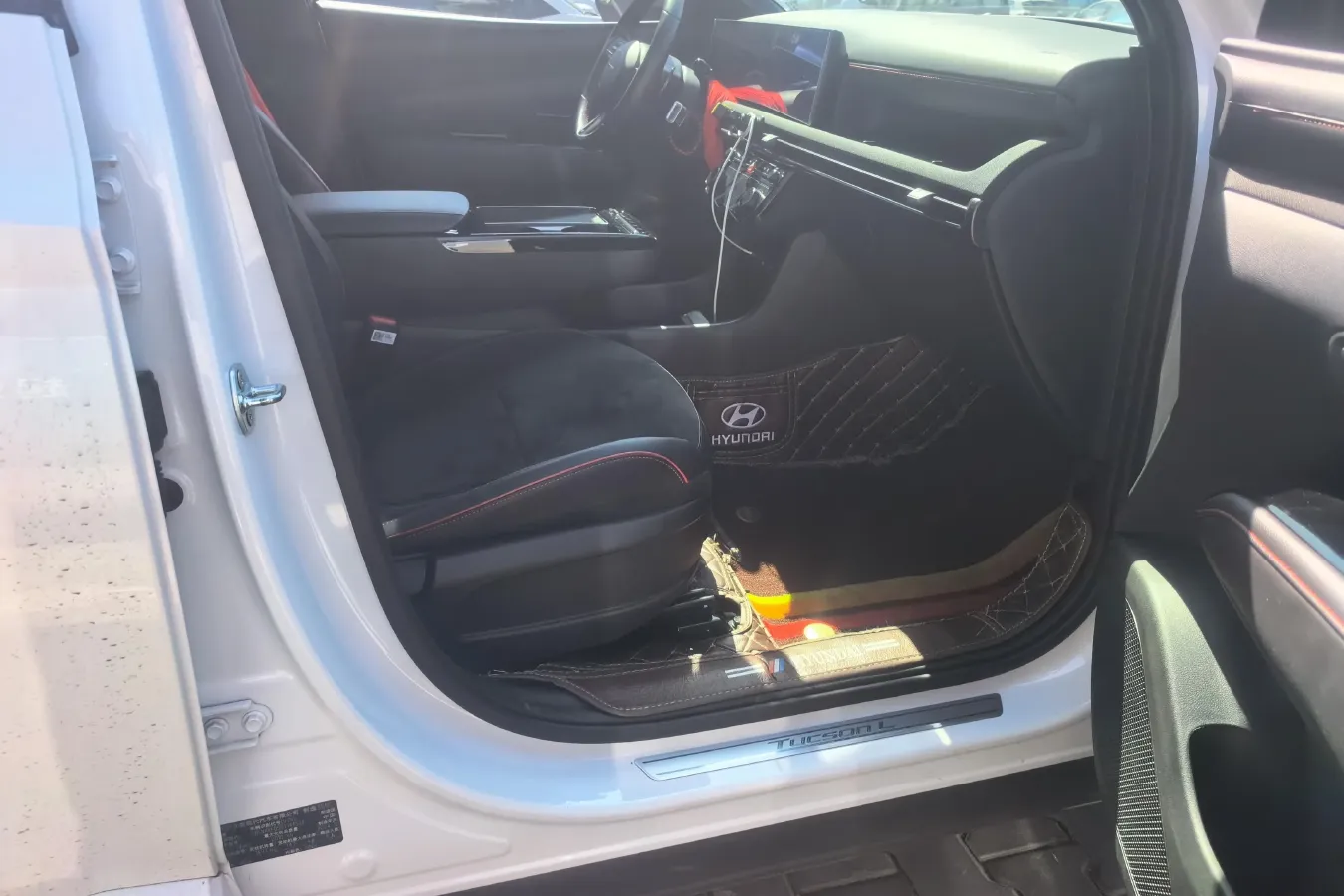 2025 MAXUS XinTu V70 2.0T 150HP L4 9AT,autocango,china used car exporter,china ev exporter,chinese used car exporter,chinese used ev exporter