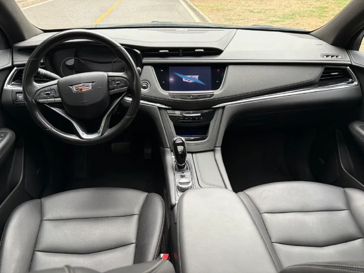 2021 Cadillac XT6 2.0T 237HP L4 9AT,autocango,china used car exporter,china ev exporter,chinese used car exporter,chinese used ev exporter