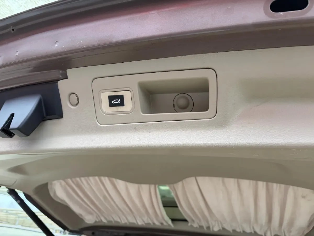 2018 Buick GL8 2.0T 260HP L4 6AT,autocango,china used car exporter,china ev exporter,chinese used car exporter,chinese used ev exporter