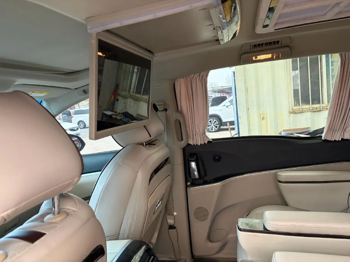 2018 Buick GL8 2.0T 260HP L4 6AT,autocango,china used car exporter,china ev exporter,chinese used car exporter,chinese used ev exporter