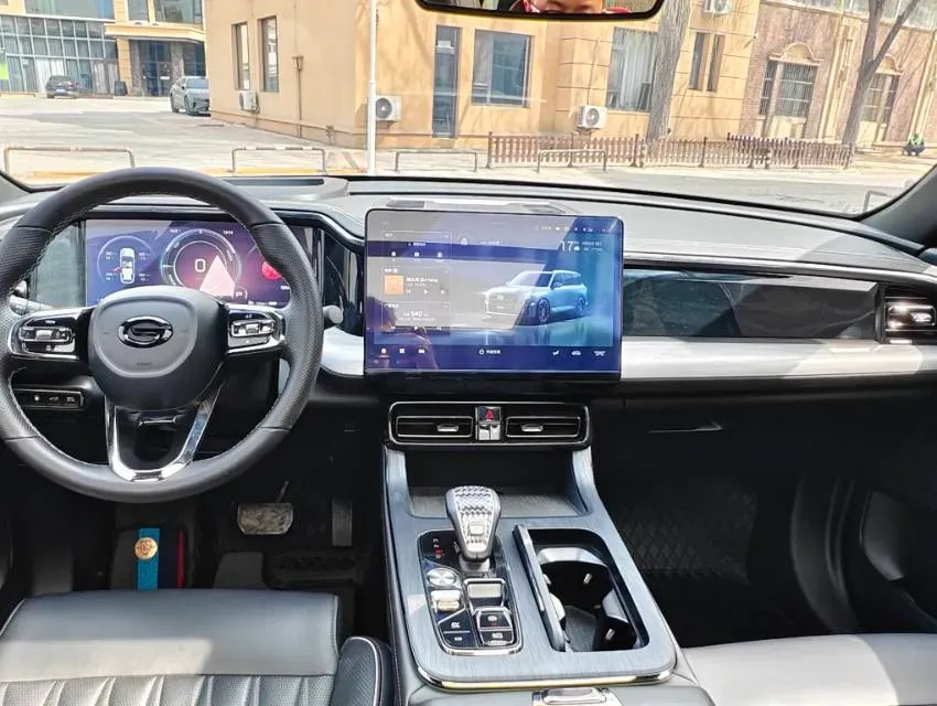 2022 GAC Trumpchi GS8 2.0T 190HP L4 E-CVT Hybrid,autocango,china used car exporter,china ev exporter,chinese used car exporter,chinese used ev exporter