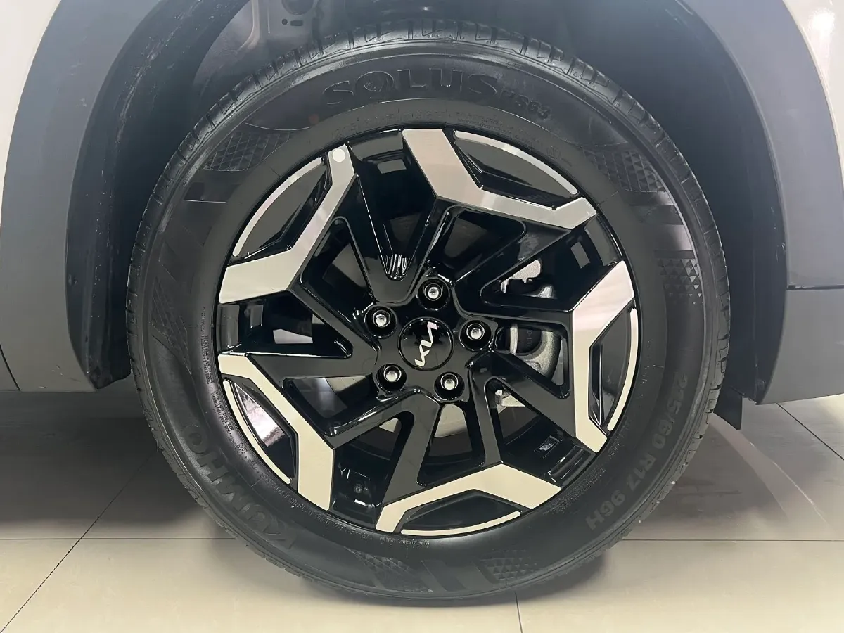 2023 Kia Seltos 1.5L 115HP L4 CVT,autocango,china used car exporter,china ev exporter,chinese used car exporter,chinese used ev exporter