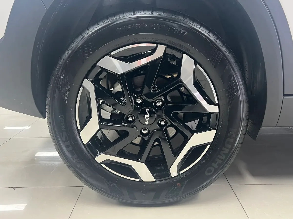 2023 Kia Seltos 1.5L 115HP L4 CVT,autocango,china used car exporter,china ev exporter,chinese used car exporter,chinese used ev exporter