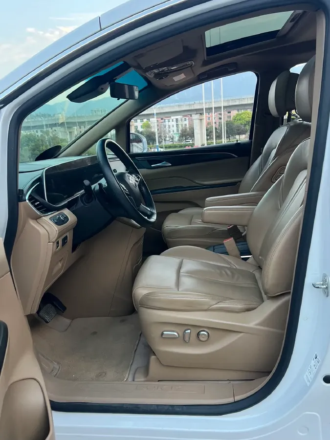 2020 Buick GL8 2.0T 237HP L4 9AT,autocango,china used car exporter,china ev exporter,chinese used car exporter,chinese used ev exporter