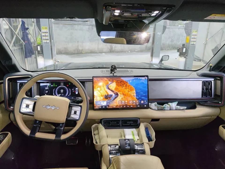 2025 FangChengBao Bao 5 1.5T 194HP L4 E-CVT PHEV 31.8KWH,autocango,china used car exporter,china ev exporter,chinese used car exporter,chinese used ev exporter