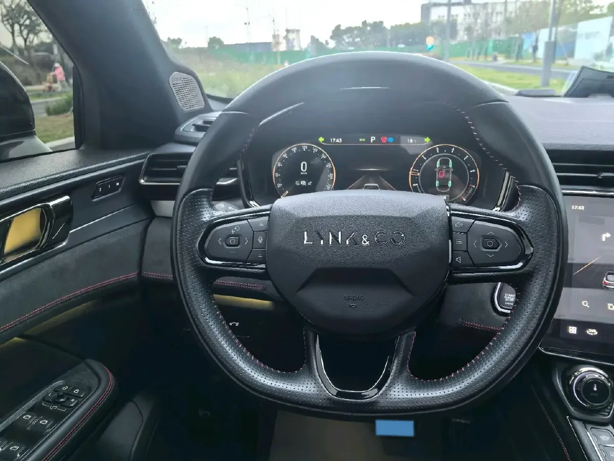 2022 LYNK&CO 05 2.0T 254HP L4 8AT,autocango,china used car exporter,china ev exporter,chinese used car exporter,chinese used ev exporter