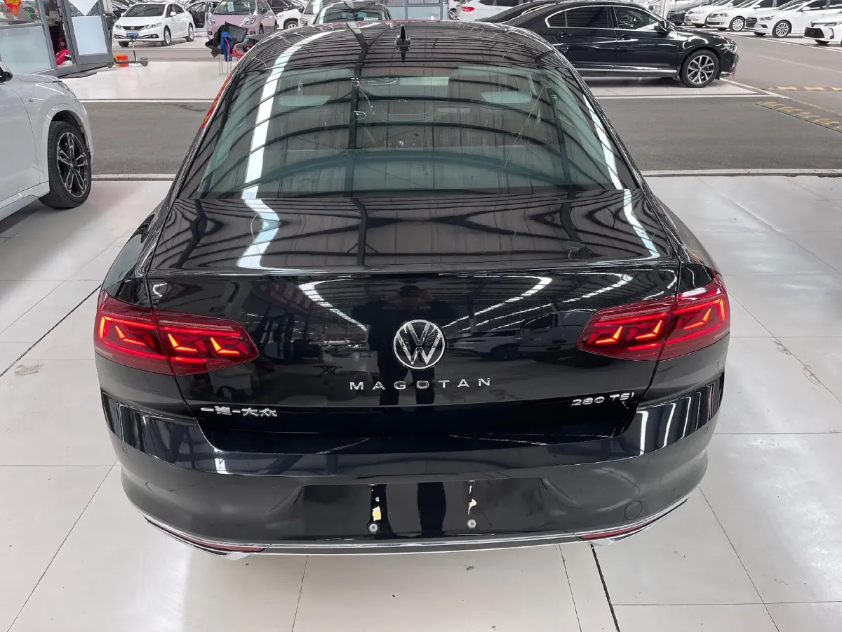 2025 Volkswagen Magotan 1.4T 150HP L4 7DCT,autocango,china used car exporter,china ev exporter,chinese used car exporter,chinese used ev exporter