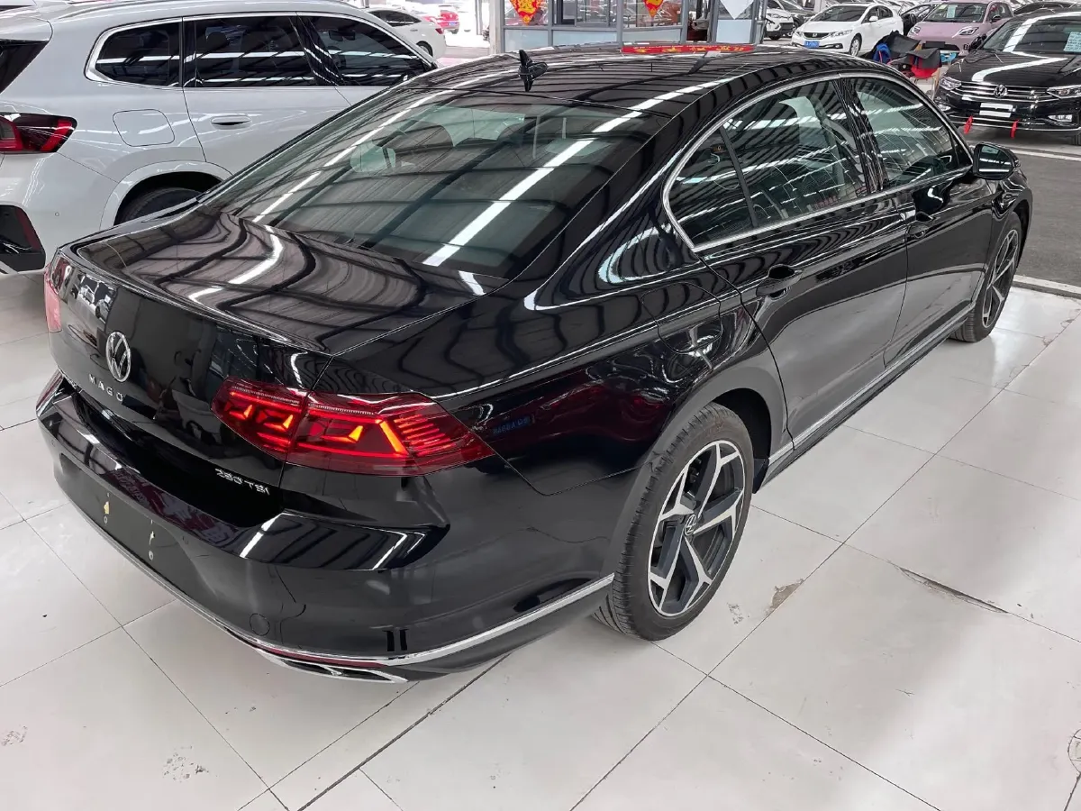 2025 Volkswagen Magotan 1.4T 150HP L4 7DCT,autocango,china used car exporter,china ev exporter,chinese used car exporter,chinese used ev exporter