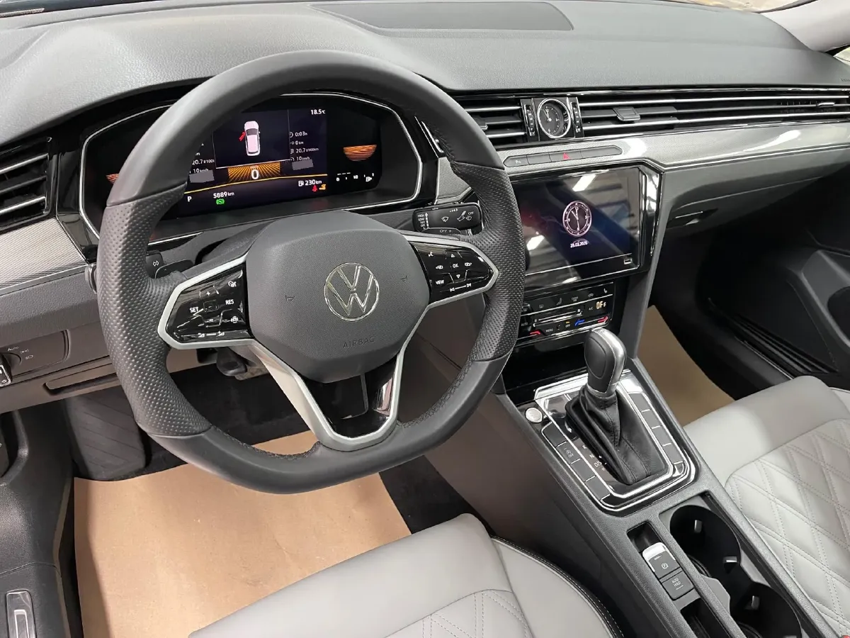 2025 Volkswagen Magotan 1.4T 150HP L4 7DCT,autocango,china used car exporter,china ev exporter,chinese used car exporter,chinese used ev exporter