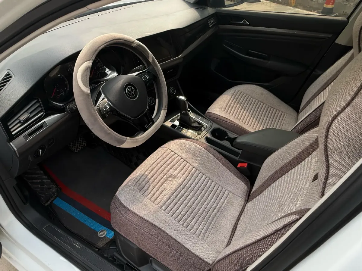 2021 Volkswagen Bora 1.5L 113HP L4 6AT,autocango,china used car exporter,china ev exporter,chinese used car exporter,chinese used ev exporter