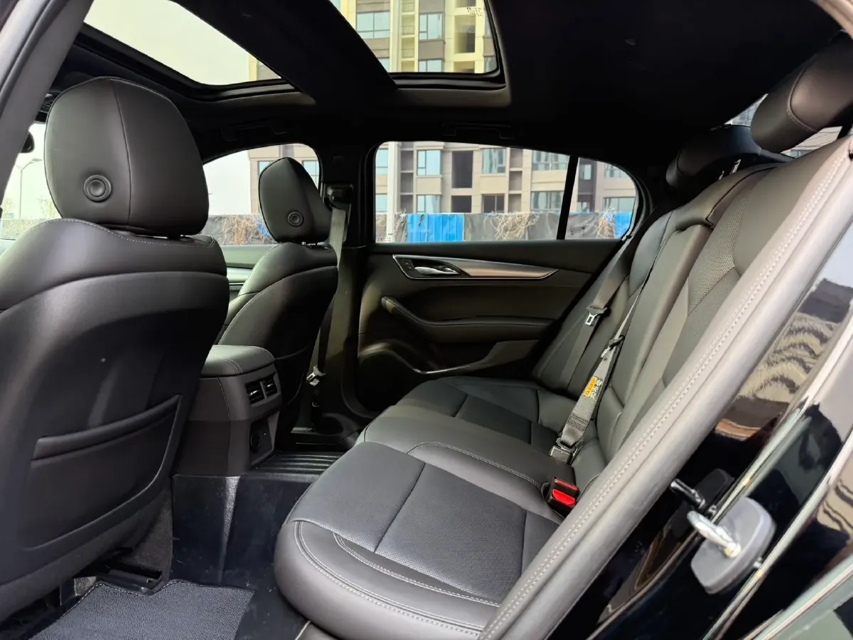 2023 Cadillac CT5 2.0T 237HP L4 10AT,autocango,china used car exporter,china ev exporter,chinese used car exporter,chinese used ev exporter