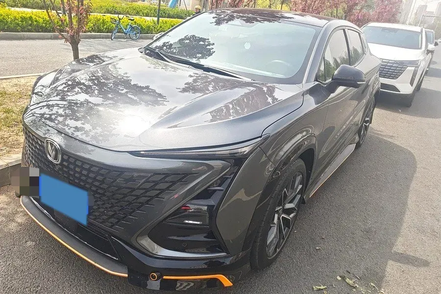 2022 ChangAn UNI-T 1.5T 188HP L4 7DCT,autocango,china used car exporter,china ev exporter,chinese used car exporter,chinese used ev exporter