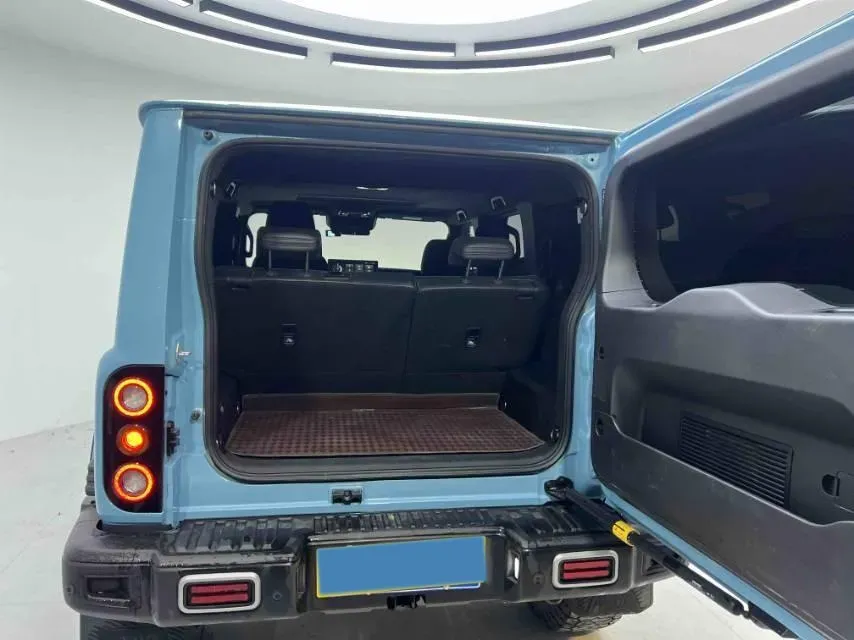 2025 212 212 T01 2.0T 252HP L4 8AT,autocango,china used car exporter,china ev exporter,chinese used car exporter,chinese used ev exporter