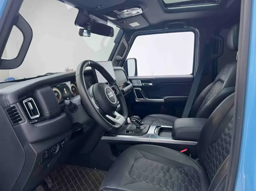 2025 212 212 T01 2.0T 252HP L4 8AT,autocango,china used car exporter,china ev exporter,chinese used car exporter,chinese used ev exporter