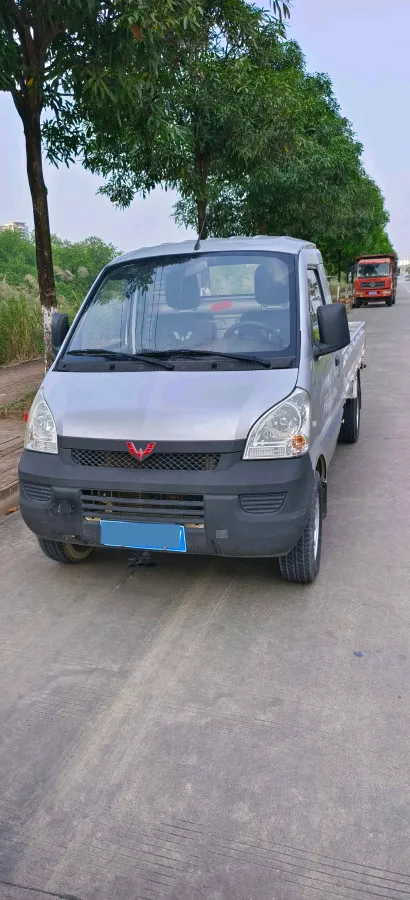 2019 WuLing RongGuang Mini Truck 1.5L 107HP L4 5MT,autocango,china used car exporter,china ev exporter,chinese used car exporter,chinese used ev exporter