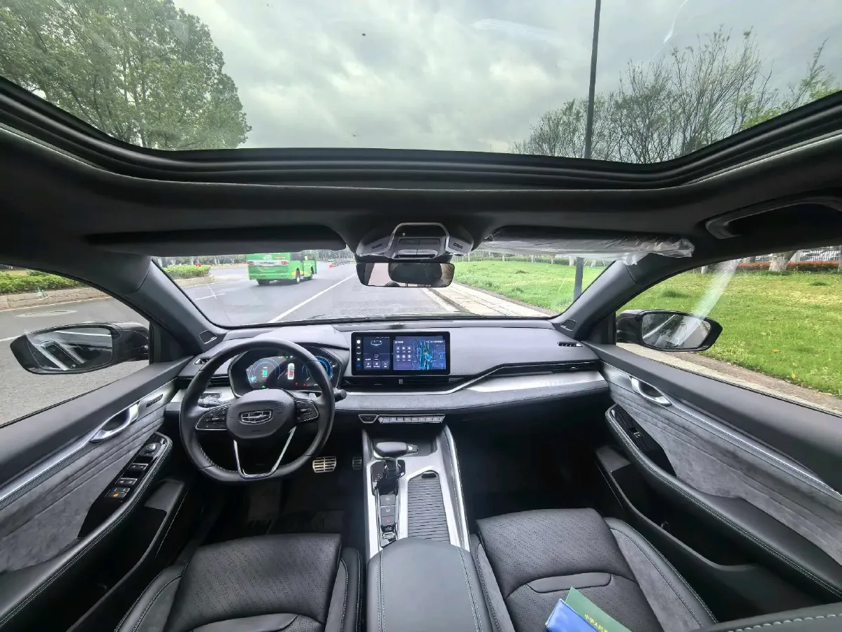 2023 Geely Preface 2.0T 190HP L4 7DCT,autocango,china used car exporter,china ev exporter,chinese used car exporter,chinese used ev exporter