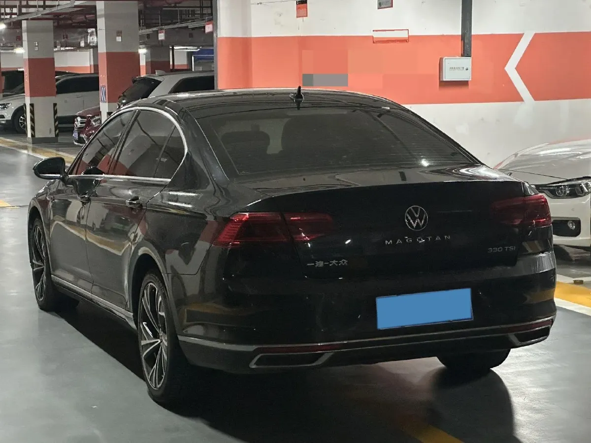 2020 Volkswagen Magotan 2.0T 186HP L4 7DCT,autocango,china used car exporter,china ev exporter,chinese used car exporter,chinese used ev exporter