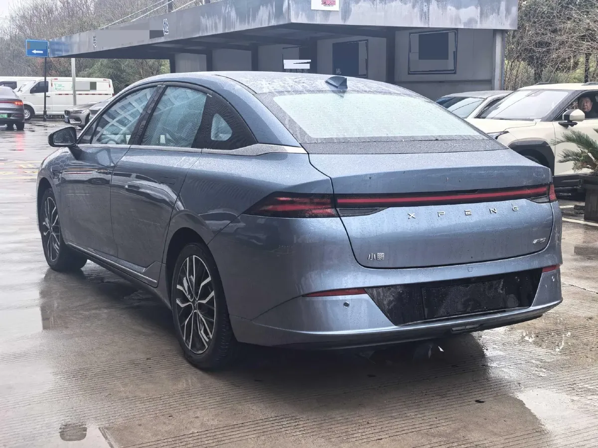 2024 Xpeng P5 BEV 55.4KWH,autocango,china used car exporter,china ev exporter,chinese used car exporter,chinese used ev exporter