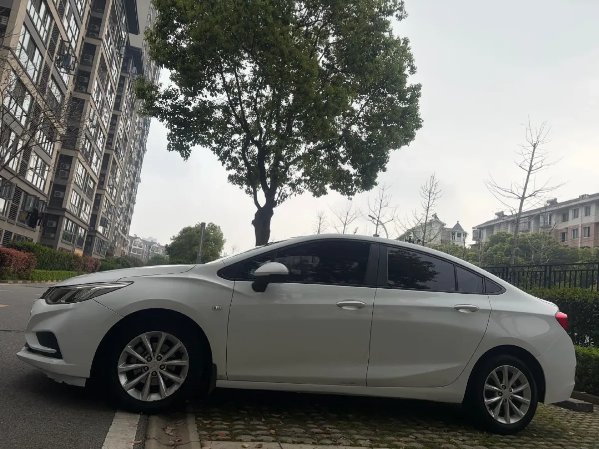 2018 Chevrolet Cruze 1.5L 114HP L4 6AT,autocango,china used car exporter,china ev exporter,chinese used car exporter,chinese used ev exporter