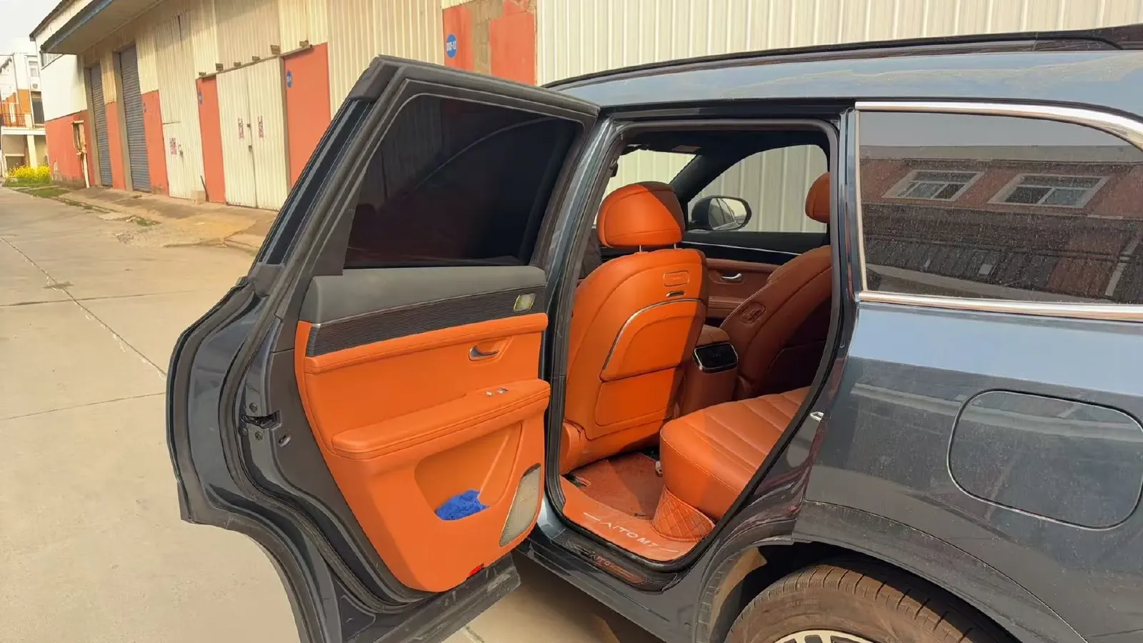 2024 AITO AITO M7 1.5T 152HP L4 REEV 42KWH,autocango,china used car exporter,china ev exporter,chinese used car exporter,chinese used ev exporter