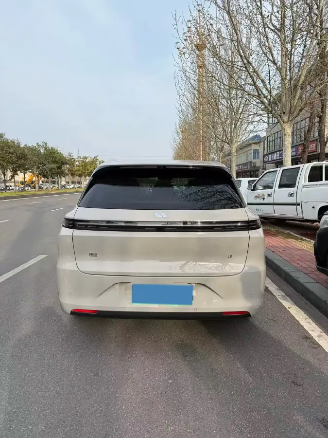 2024 Li L6 Range Extended 154HP L4 REEV 36.8KWH,autocango,china used car exporter,china ev exporter,chinese used car exporter,chinese used ev exporter