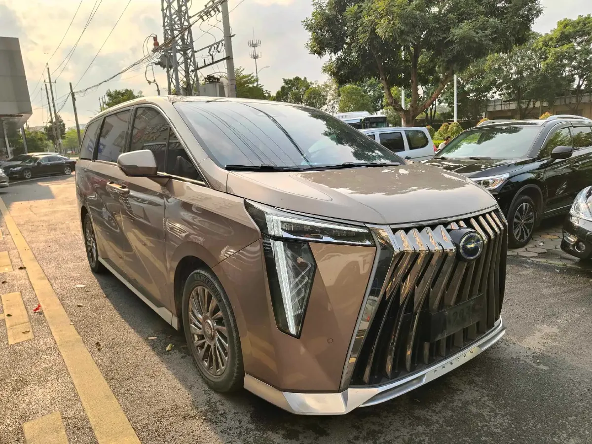 2023 GAC Trumpchi M8 2.0T 252HP L4 8AT,autocango,china used car exporter,china ev exporter,chinese used car exporter,chinese used ev exporter