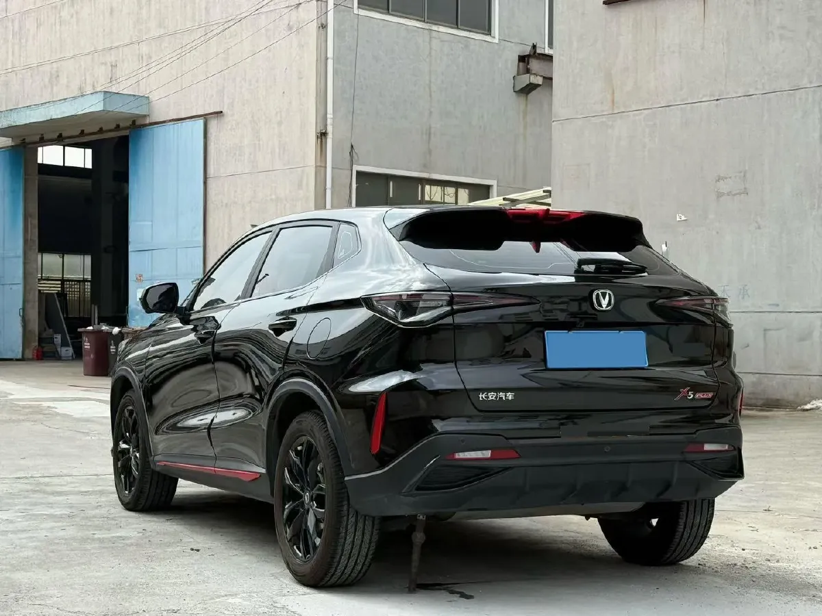 2024 ChangAn X5 PLUS 1.5T 188HP L4 7DCT,autocango,china used car exporter,china ev exporter,chinese used car exporter,chinese used ev exporter