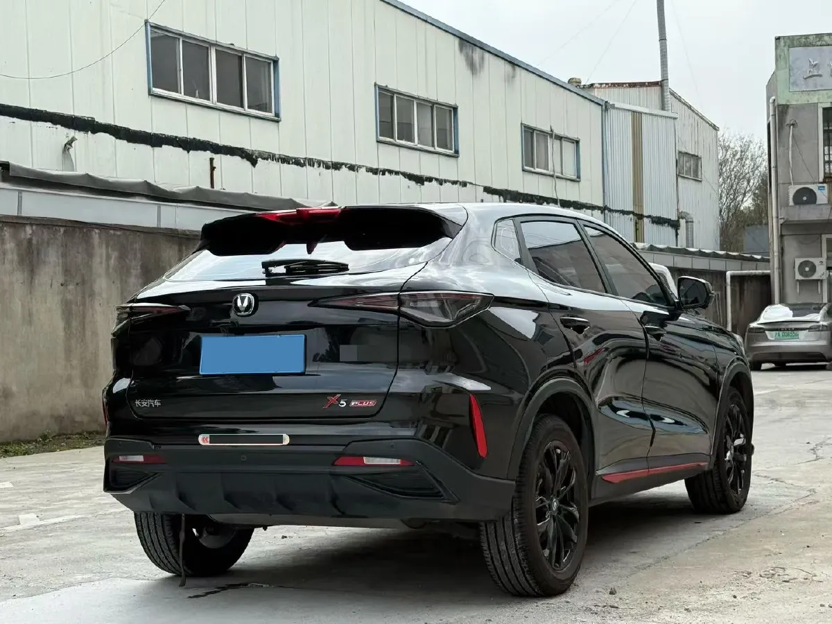 2024 ChangAn X5 PLUS 1.5T 188HP L4 7DCT,autocango,china used car exporter,china ev exporter,chinese used car exporter,chinese used ev exporter