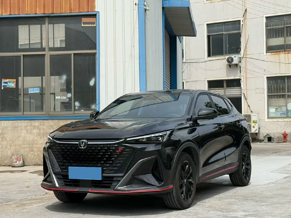 2024 ChangAn X5 PLUS 1.5T 188HP L4 7DCT,autocango,china used car exporter,china ev exporter,chinese used car exporter,chinese used ev exporter