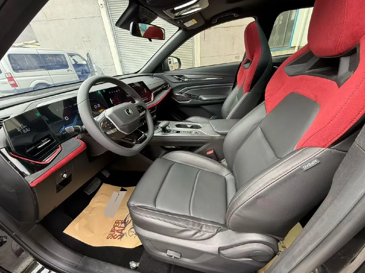 2024 ChangAn X5 PLUS 1.5T 188HP L4 7DCT,autocango,china used car exporter,china ev exporter,chinese used car exporter,chinese used ev exporter