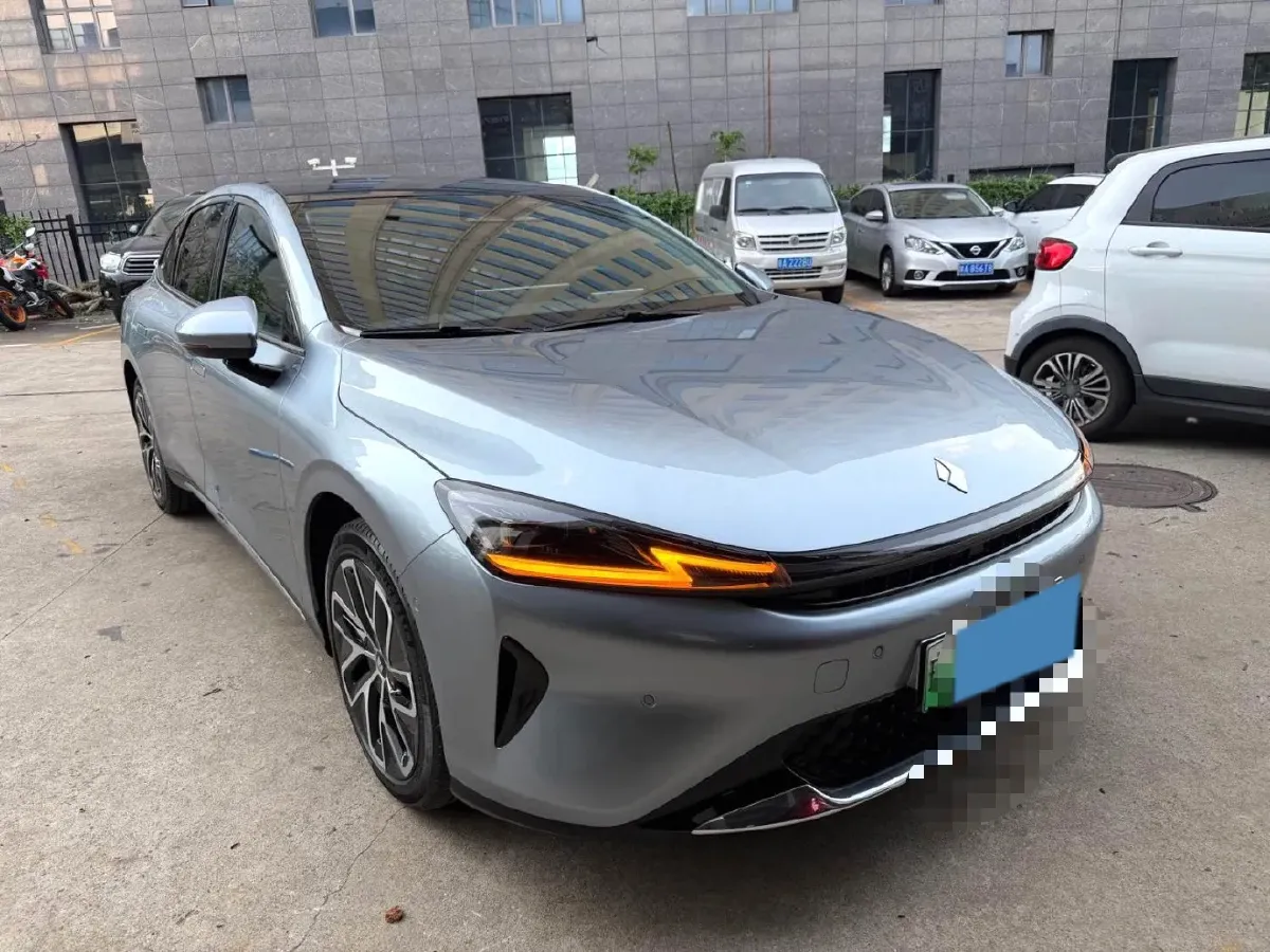 2025 BaoJun XiangJing 1.5T 143HP L4 1DHT PHEV,autocango,china used car exporter,china ev exporter,chinese used car exporter,chinese used ev exporter