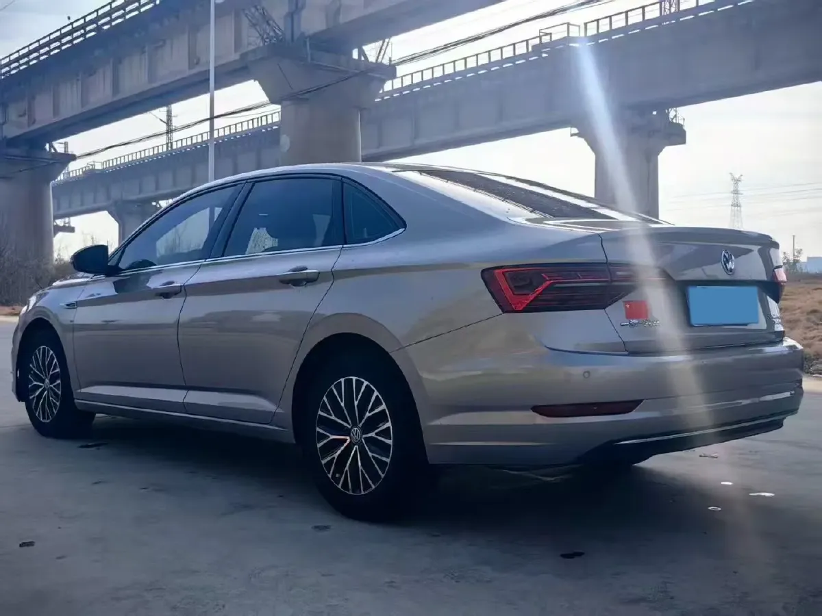 2019 Jeep Renegade 1.3T 173HP L4 7DCT,autocango,china used car exporter,china ev exporter,chinese used car exporter,chinese used ev exporter