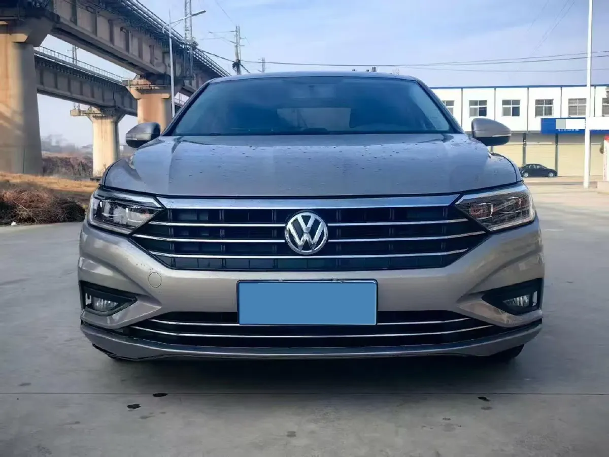 2019 Jeep Renegade 1.3T 173HP L4 7DCT,autocango,china used car exporter,china ev exporter,chinese used car exporter,chinese used ev exporter