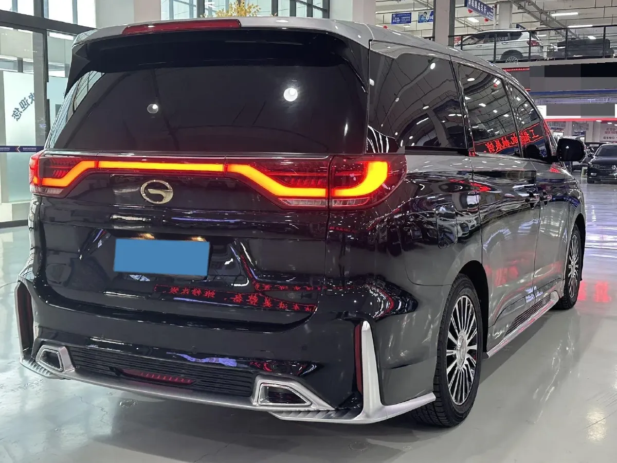2021 GAC Trumpchi M8 2.0T 252HP L4 8AT,autocango,china used car exporter,china ev exporter,chinese used car exporter,chinese used ev exporter