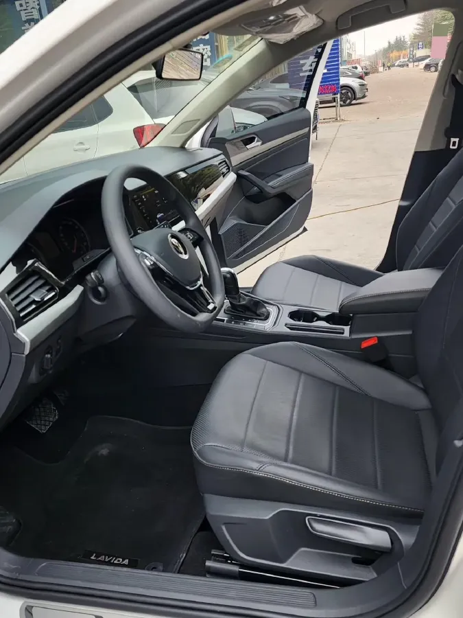2019 Volkswagen Lavida 1.5L 116HP L4 6AT,autocango,china used car exporter,china ev exporter,chinese used car exporter,chinese used ev exporter