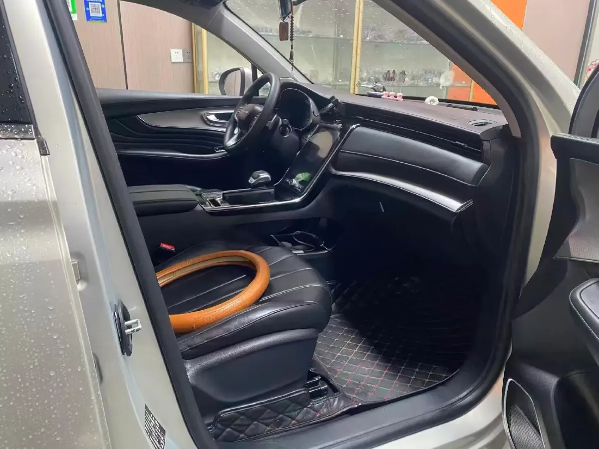 2019 Roewe RX5 MAX 1.5T 173HP L4 6AT,autocango,china used car exporter,china ev exporter,chinese used car exporter,chinese used ev exporter