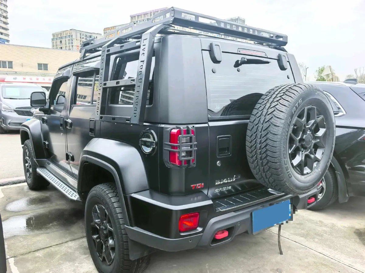 2024 Beijing BJ40 2.0T 163HP L4 8AT,autocango,china used car exporter,china ev exporter,chinese used car exporter,chinese used ev exporter
