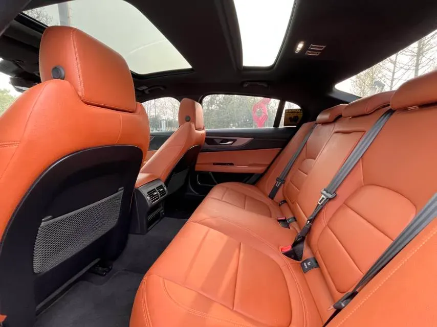 2023 Jaguar XEL 2.0T 250HP L4 8AT,autocango,china used car exporter,china ev exporter,chinese used car exporter,chinese used ev exporter