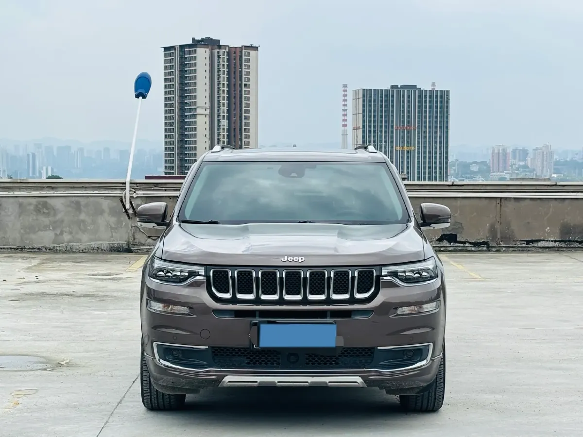 2018 Jeep Grand Commander 2.0T 265HP L4 9AT,autocango,china used car exporter,china ev exporter,chinese used car exporter,chinese used ev exporter