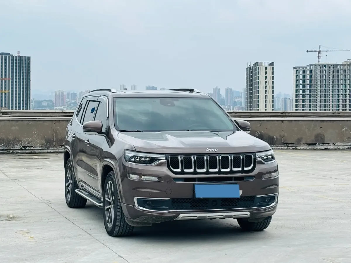 2018 Jeep Grand Commander 2.0T 265HP L4 9AT,autocango,china used car exporter,china ev exporter,chinese used car exporter,chinese used ev exporter