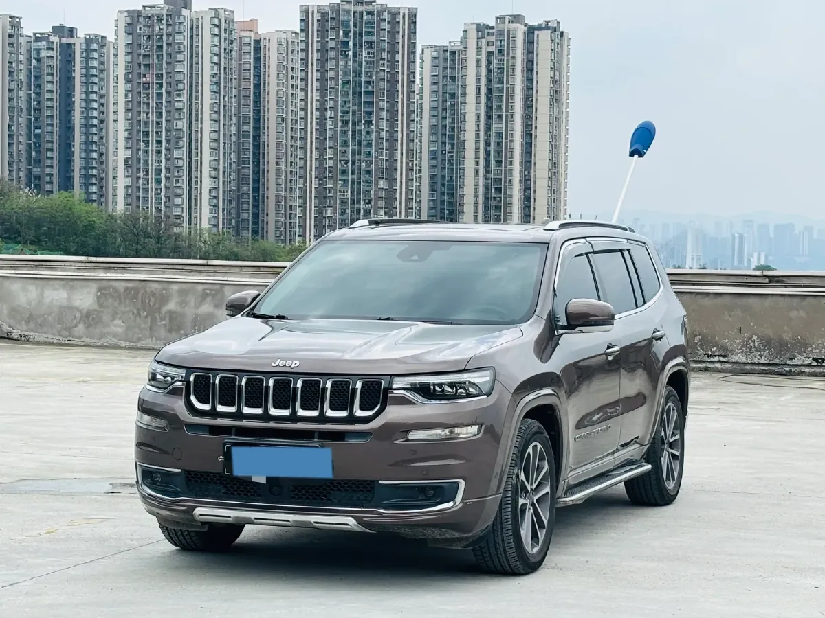 2018 Jeep Grand Commander 2.0T 265HP L4 9AT,autocango,china used car exporter,china ev exporter,chinese used car exporter,chinese used ev exporter