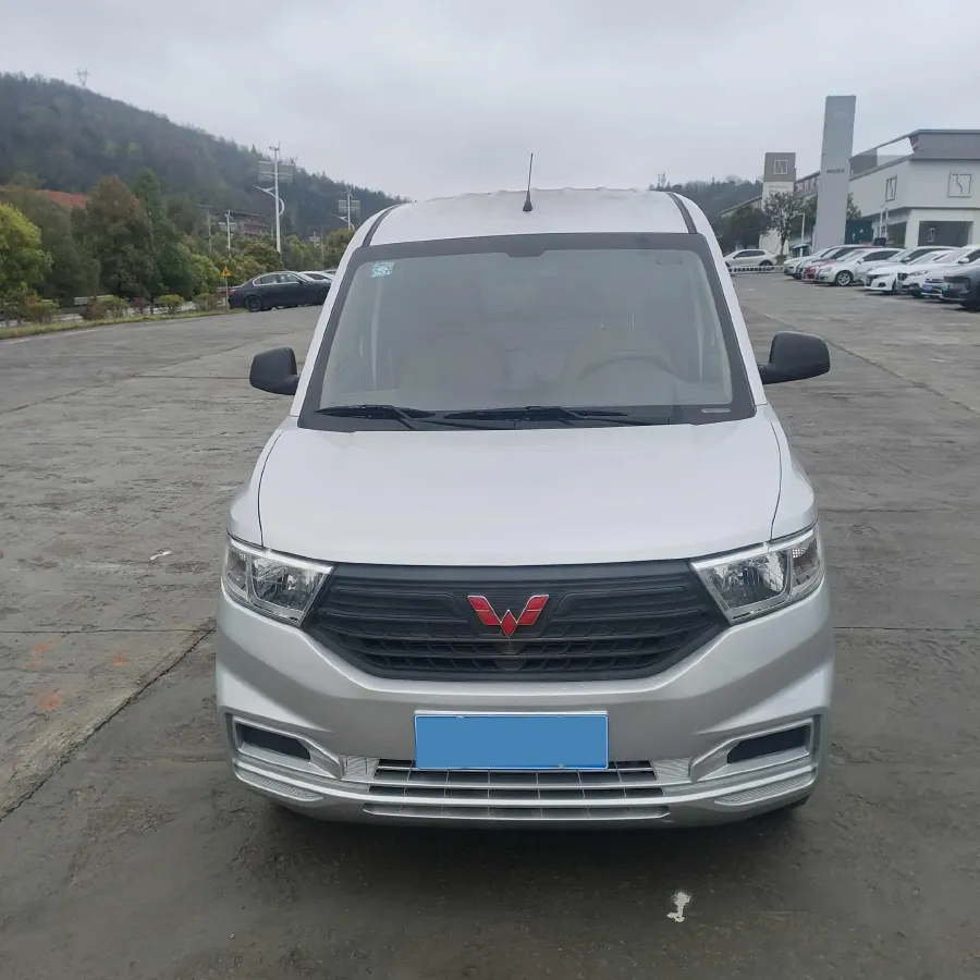 2019 WuLing HongGuang 1.5L 99HP L4 6MT,autocango,china used car exporter,china ev exporter,chinese used car exporter,chinese used ev exporter