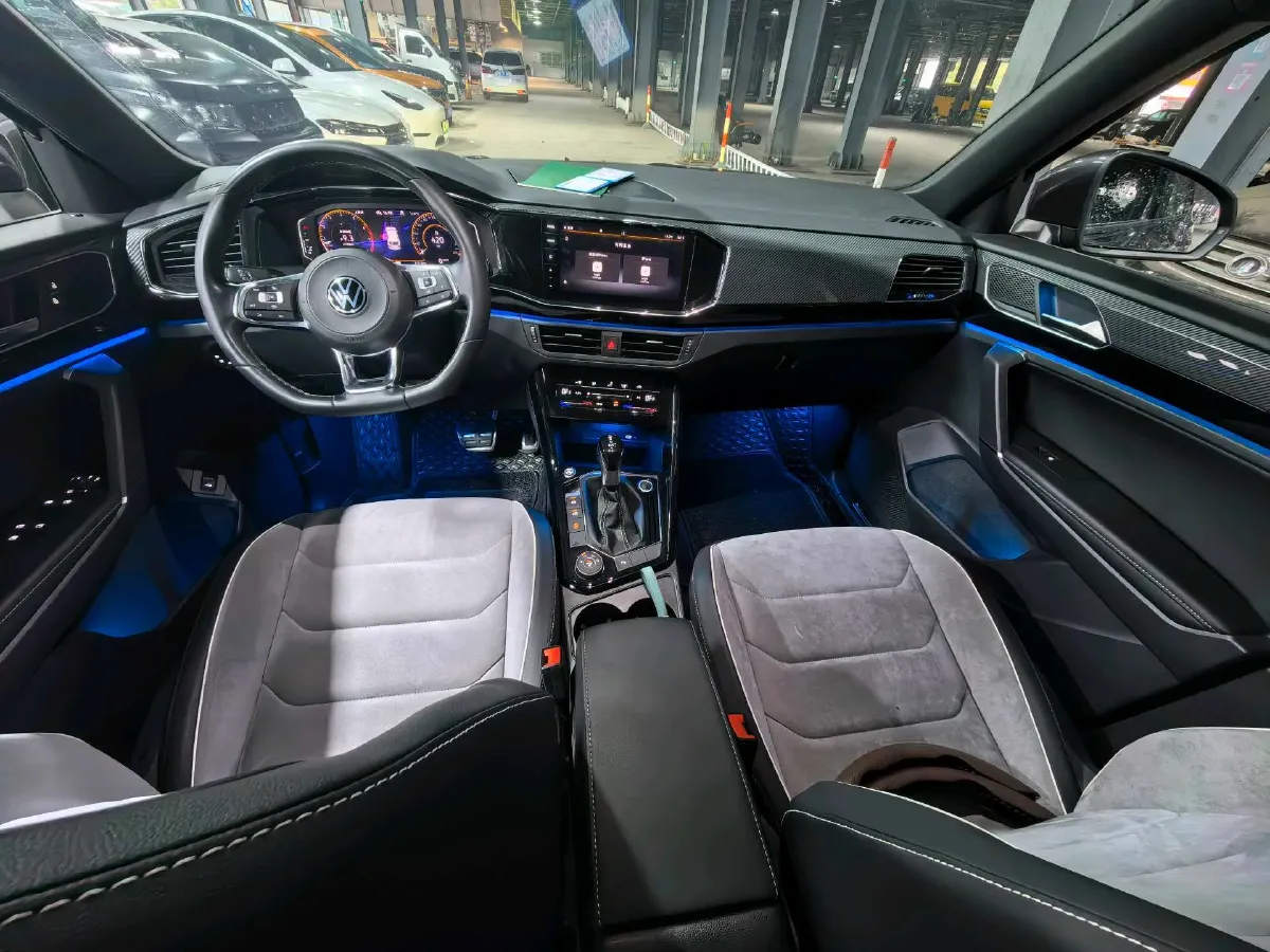 2021 Volkswagen Tayron 2.0T 220HP L4 7DCT,autocango,china used car exporter,china ev exporter,chinese used car exporter,chinese used ev exporter