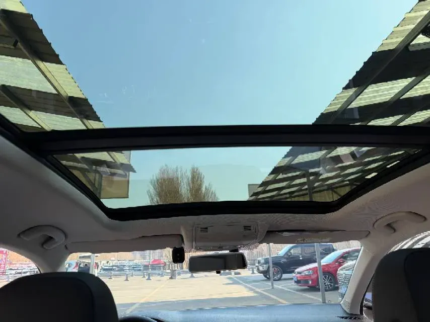 2022 Volkswagen T-Roc 1.4T 150HP L4 7DCT,autocango,china used car exporter,china ev exporter,chinese used car exporter,chinese used ev exporter