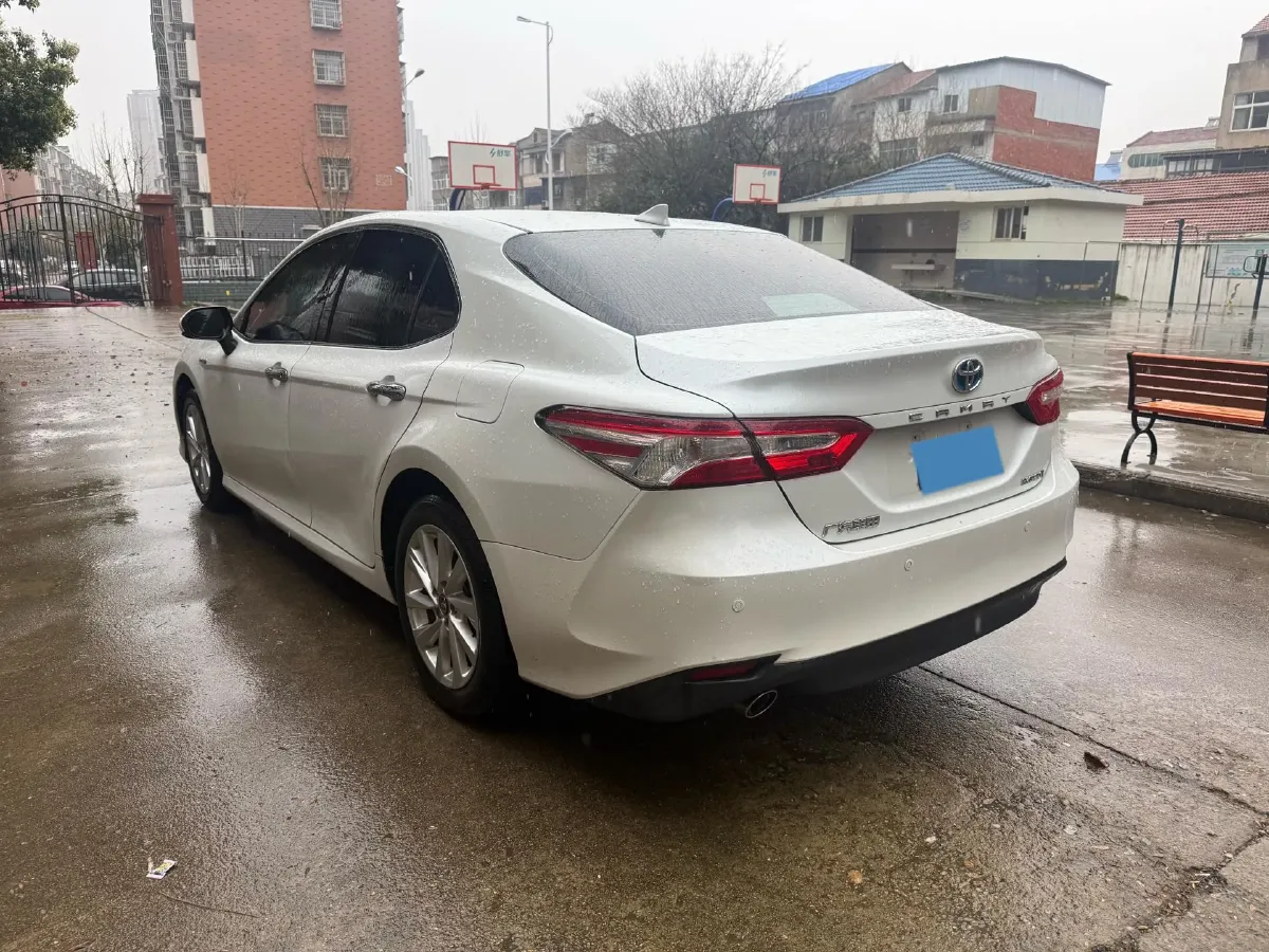 2023 Toyota Camry 2.5L 178HP L4 E-CVT Hybrid,autocango,china used car exporter,china ev exporter,chinese used car exporter,chinese used ev exporter