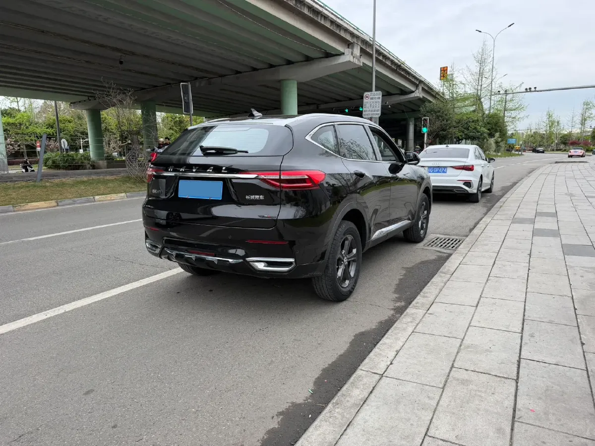 2019 Haval F7 1.5T 169HP L4 7DCT,autocango,china used car exporter,china ev exporter,chinese used car exporter,chinese used ev exporter