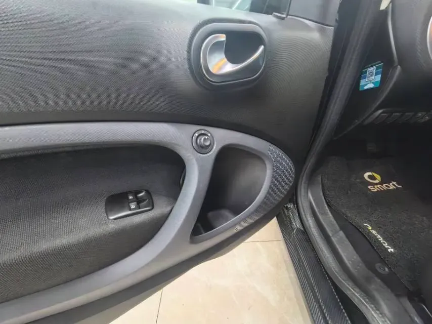 2019 Smart smart fortwo 0.9T 90HP L3 6DCT,autocango,china used car exporter,china ev exporter,chinese used car exporter,chinese used ev exporter